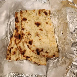 Tasteless garlic naan!