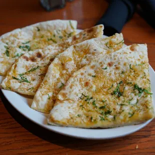 Garlic Cheese Naan