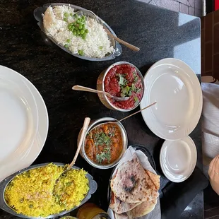 Chicken Madras Navratan Korma Kabli Naan