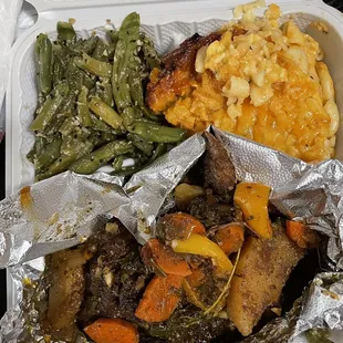 Curry Chicken, Green Beans &amp; Mac &amp; Cheese