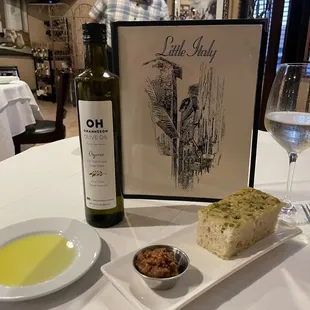 Fresh baked rosemary rolls with Rutherford Sauvignon Blanc