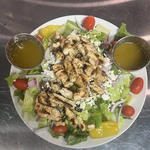 Greek Salad with Grilled Chicken