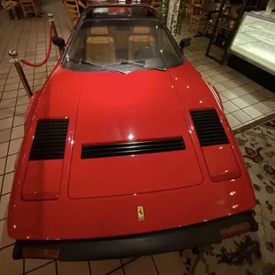 Magnum PI Ferrari 308 quattrovalve