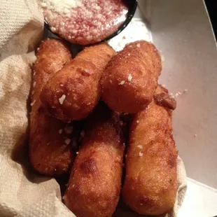 Mozarella sticks $4