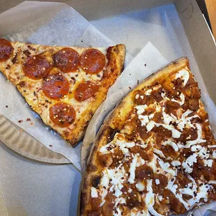 Chicken Pizza , Pepperoni Slice