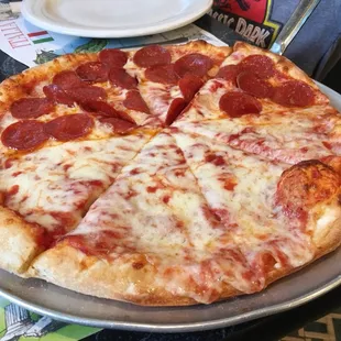 food, pizza