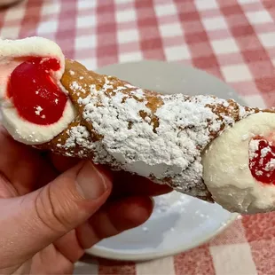 Cannoli