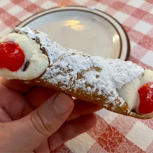Cannoli