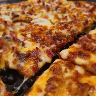 Spicy Garlic Parmesan Pizza