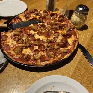 Threezo Pizza
