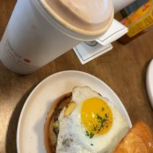 Smashwich and cinnamon toast cereal milk latte