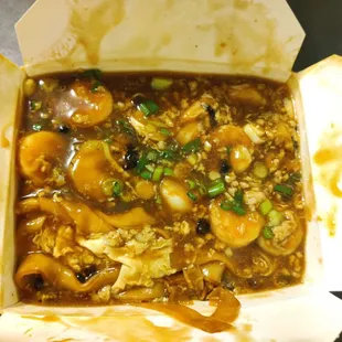 prawn with lobster sauce over chow fun (12) (not bad)