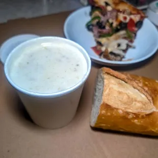 clam chowder $9.50 w/bread