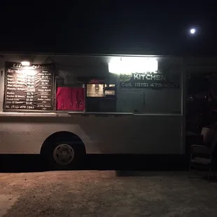 a full view of the food truck