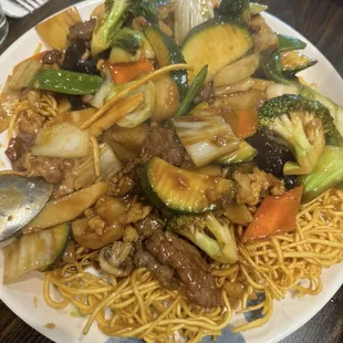 Three flavor pan fried noodles