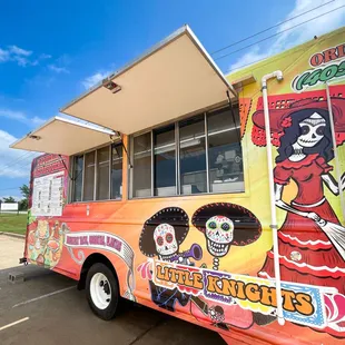 Little Knights Truck