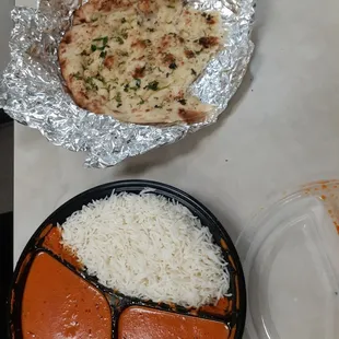 Butter chicken with garlic nan.