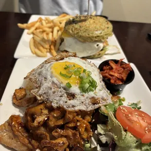 ramen burger &amp; spicy pork belly plate