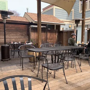 Beautiful outdoor seating!!! They will bring your food to you