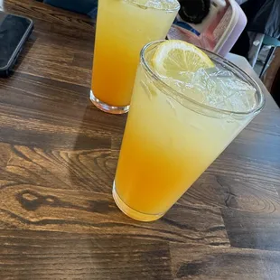 Peach &amp; mango lemonade