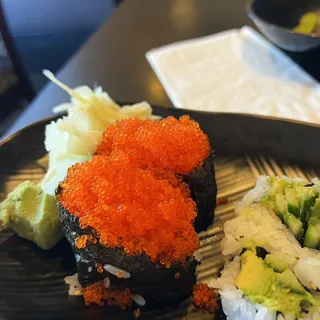 2 Pieces Tobiko Nigiri