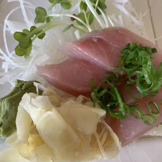 Hamachi Sashimi