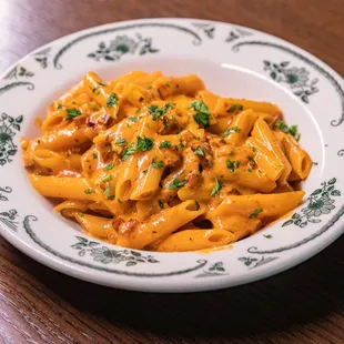 pasta dish, pasta, food