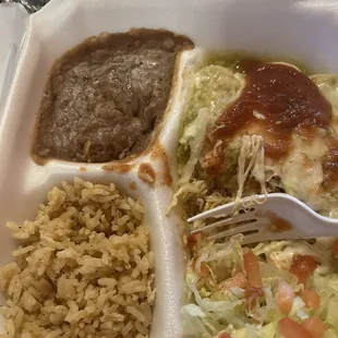 Chicken enchiladas in green salsa