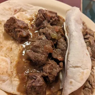Carne Gisada taco