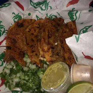 This tacos so bomb!!!!!!!