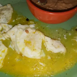 Eggs were ordered "over medium"  came under cooked.  They then brought eggs again under cooked again.  Service was extremely slow.