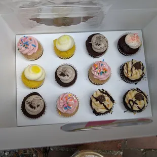 Lemon, Oreo, salted caramel, red velvet and little miss