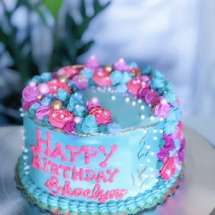 Underwater Backdrop Cake