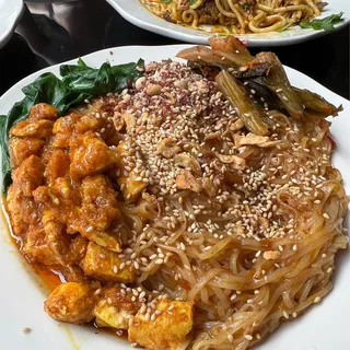 Thin Rice Noodle w/ Fish Flakes & Potato