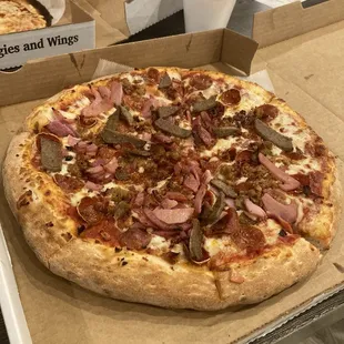 Ultimate Meat Pie (14" Medium)