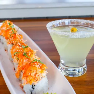 Snow Crab Dynamite roll, Drunken Buddha cocktail