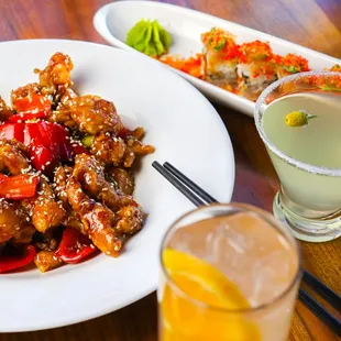 Sesame Chicken, cocktails, Hamachi Crunch roll