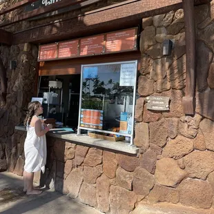 They only serve tourists. Seriously.