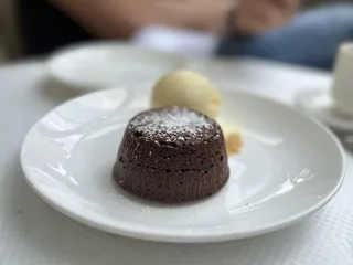 Cafe Cluny