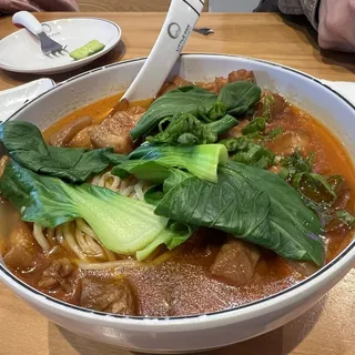 Braised Pork Noodles Soup