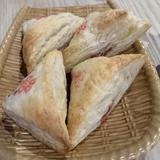 Crispy Hawthorn Cake