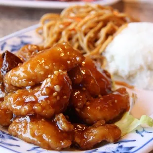 Sesame Chicken Combo.