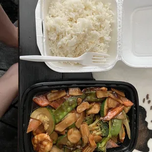 Shrimp and vegetables