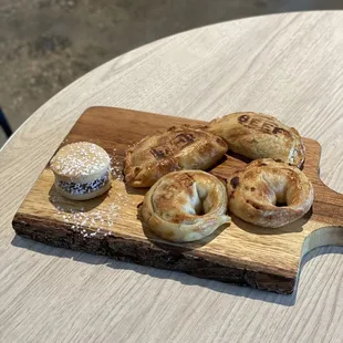 ig: @whatsviveating  |  alfajor de maicena, lamb, beef, cheese onion mushroom, ham &amp; cheese