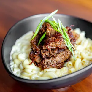Teriyaki Short Rib Mac &amp; Cheese Bowl
