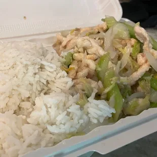 1. Chicken Chow Mein Lunch Special Combo Plate