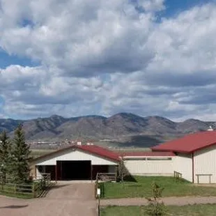 Beautiful location with easy access to 470.  Within 1/.2 hr to Denver, Parker, Castle Rock and more!