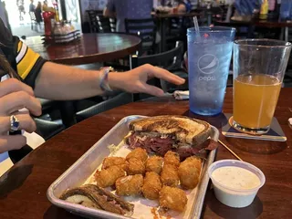 Bungalow Joe's Bar and Grill