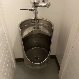 Men&apos;s Urinal