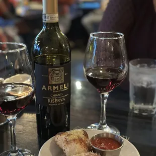 Chianti Riserva  with garlic knots